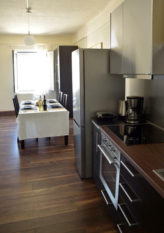 Apartment With Rooftop Terrace & Acropolis View アテネ エクステリア 写真