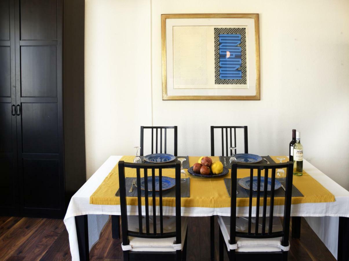 Apartment With Rooftop Terrace & Acropolis View アテネ エクステリア 写真
